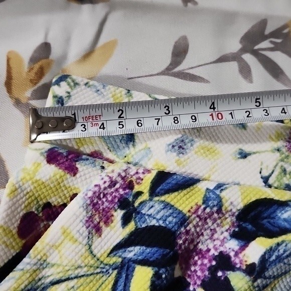 NWOT Torrid Floral White Mini Textured Knit Skater Set - Picture 10 of 14